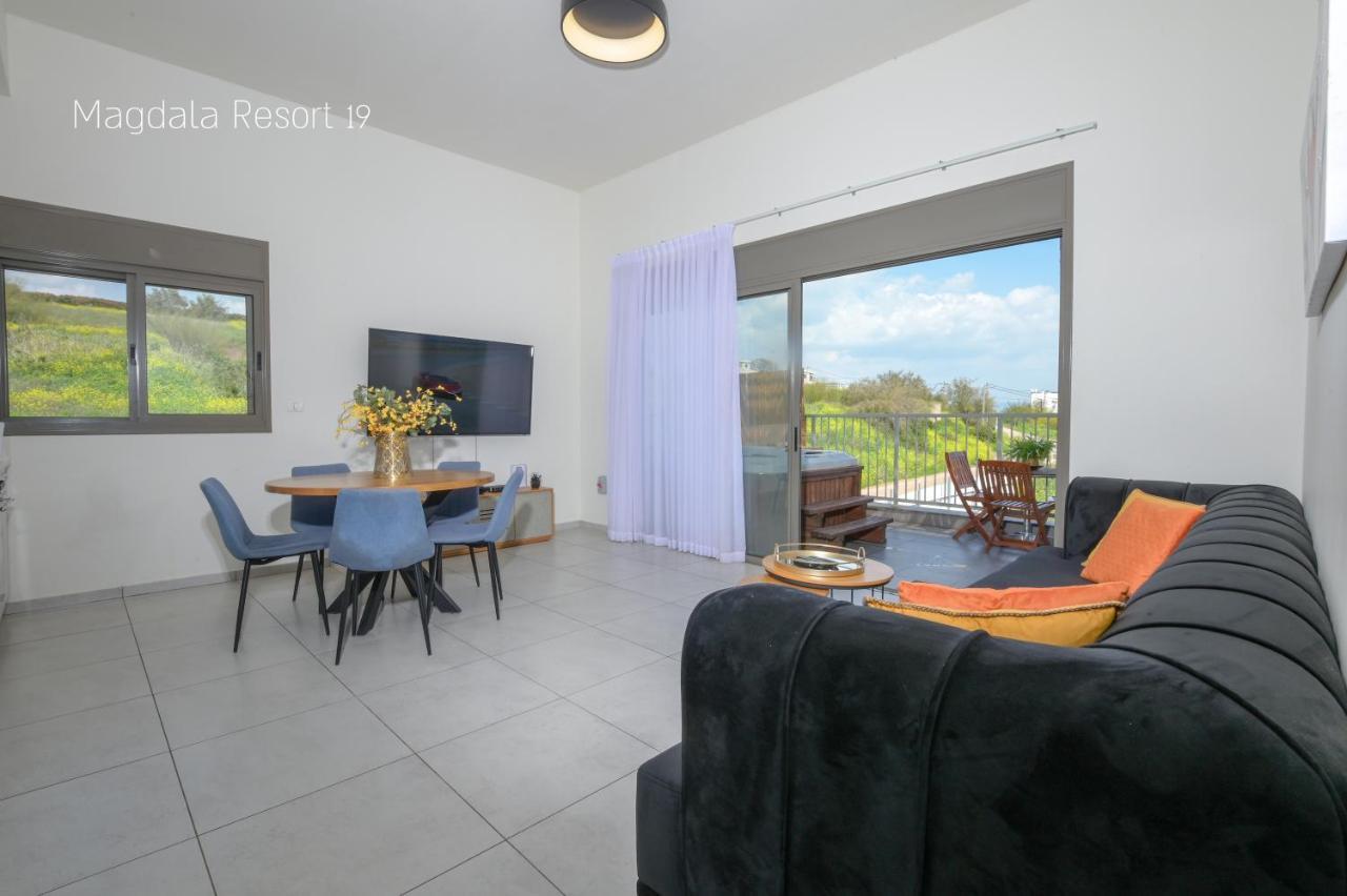 Yalarent Magdala Resort- Luxury Suites With Pool Or Jacuzzi With Sea View Migdal Kültér fotó