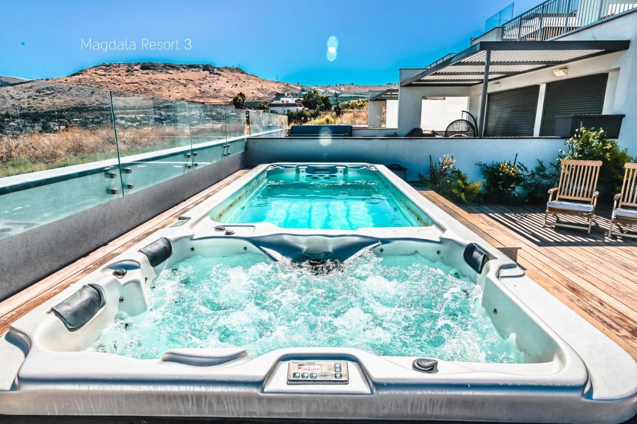 Yalarent Magdala Resort- Luxury Suites With Pool Or Jacuzzi With Sea View Migdal Kültér fotó